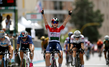 Női Giro d\'Italia - Vas Kata Blanka sprintbefutót nyert