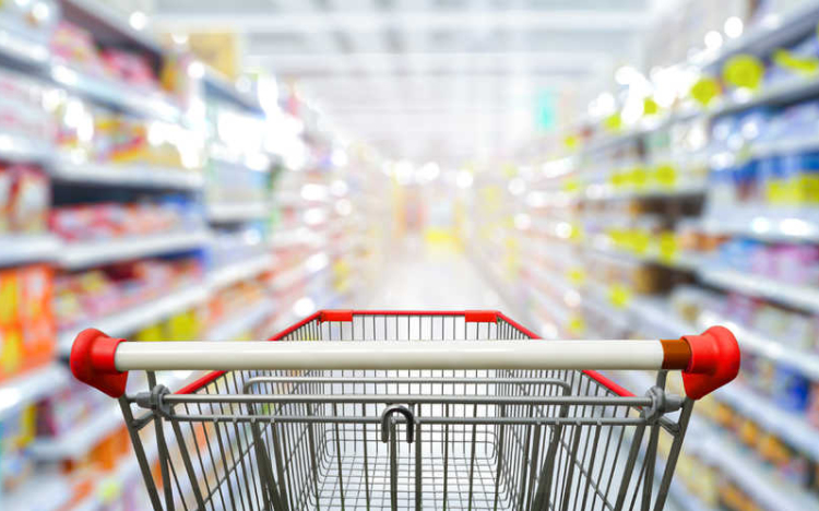 Zsigó Róbert: május második felében lesz döntés az árréscsökkentés fenntartásáról