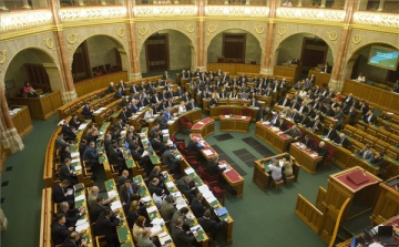 Kétnapos üléssel kezdi meg őszi ülésszakát a parlament