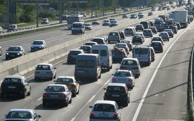 Halálos baleset miatt lezártak egy sávot Fonyódnál az M7-esen