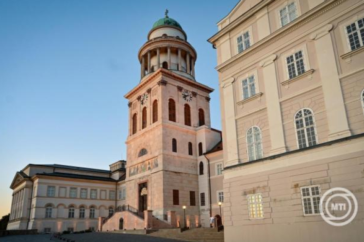 Húsvét - Húsvéthétfőn orgonakoncert lesz a Pannonhalmi Főapátság bazilikájában